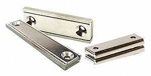 פוט מגנט סידרה מלבנית B באורך 10 מ"מ ועד 100 מ"מ עם קדחי בורג פוט מגנט סידרה מלבנית B באורך 10 מ"מ ועד 100 מ"מ עם קדחי בורג